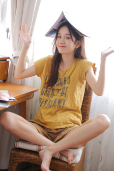 花蒂被吸得异常肿大